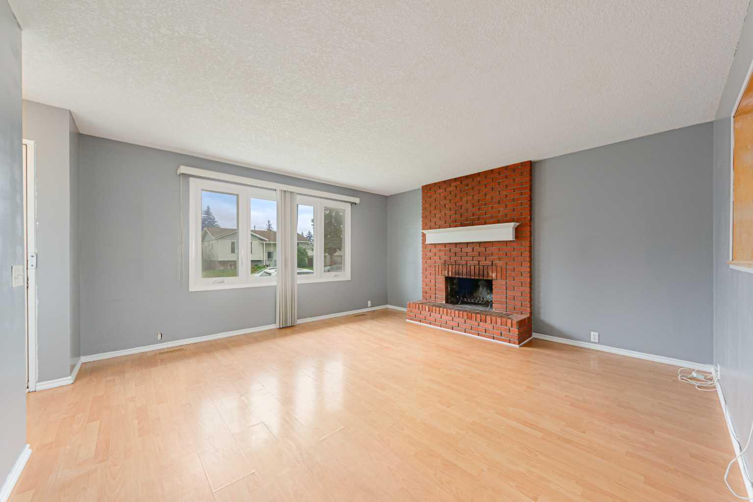 260 Dovely Place SE