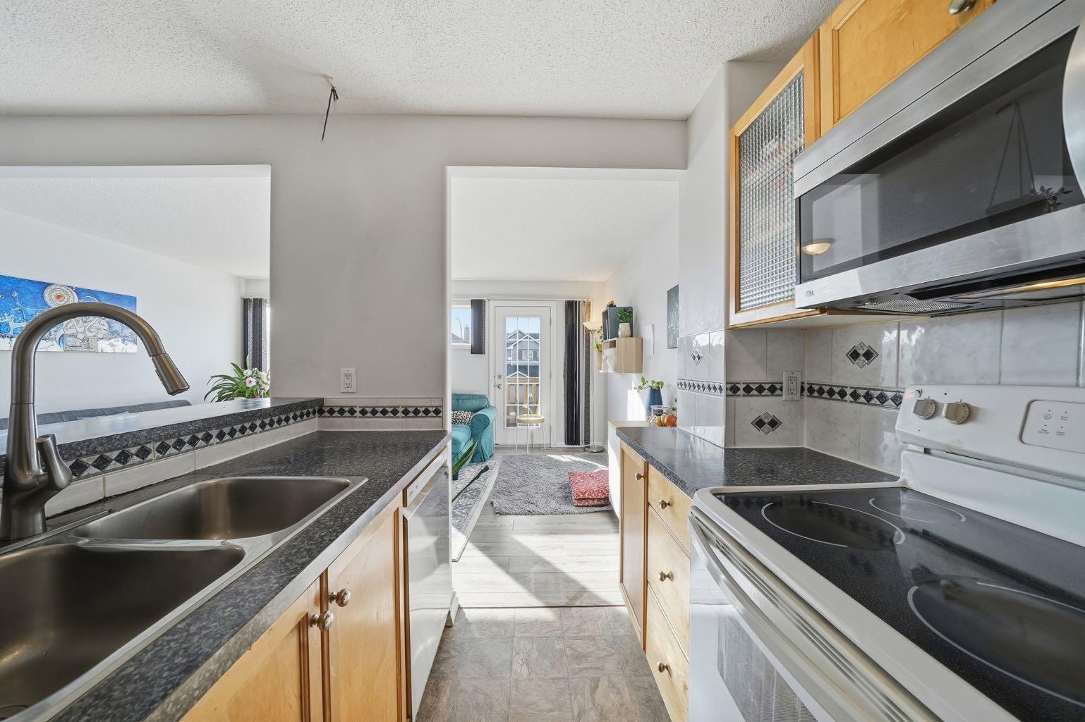 49 Royal Birch Mount NW