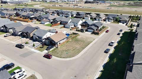 Photo of 3701 41A Avenue, Lloydminster, SK S9V 1V8 (MLS # A2317137)