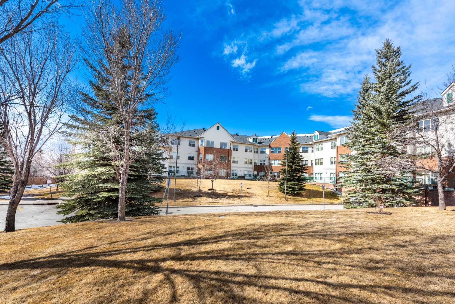1920 14 Avenue NE #306