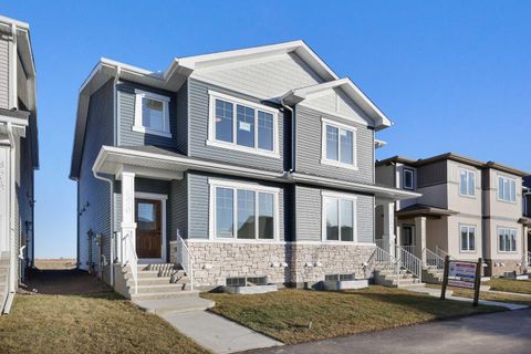 8550 Huxbury Drive NE Calgary AB T2A 4Y1