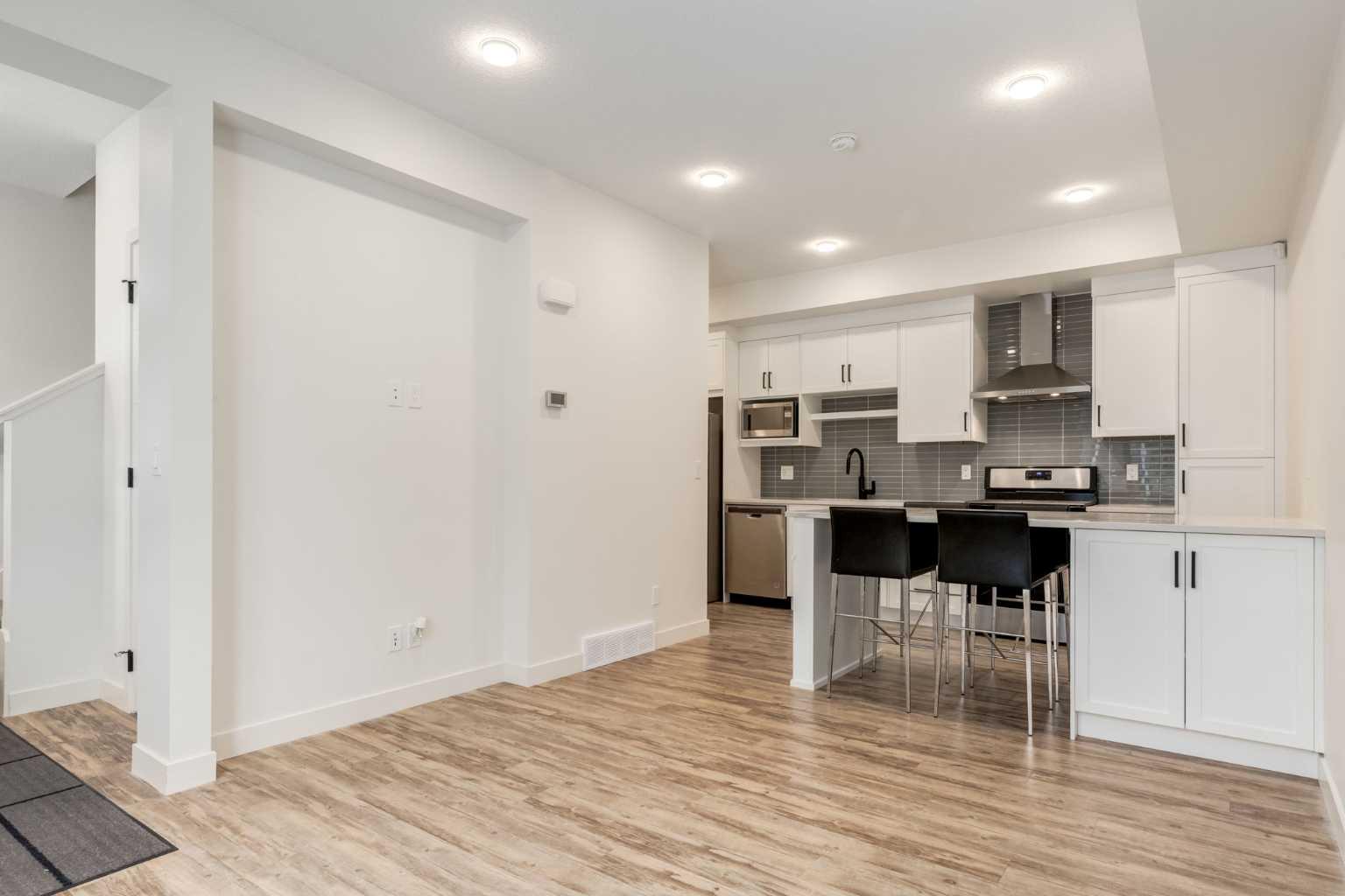 100 Walgrove Court SE 3208