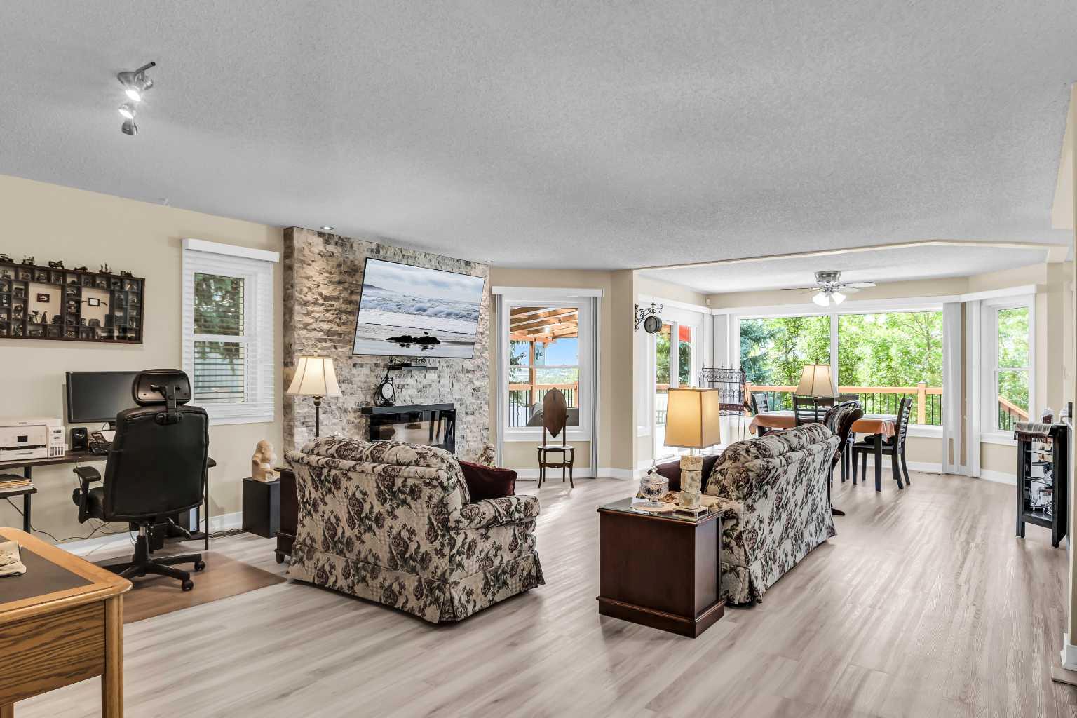 10 Downey Green