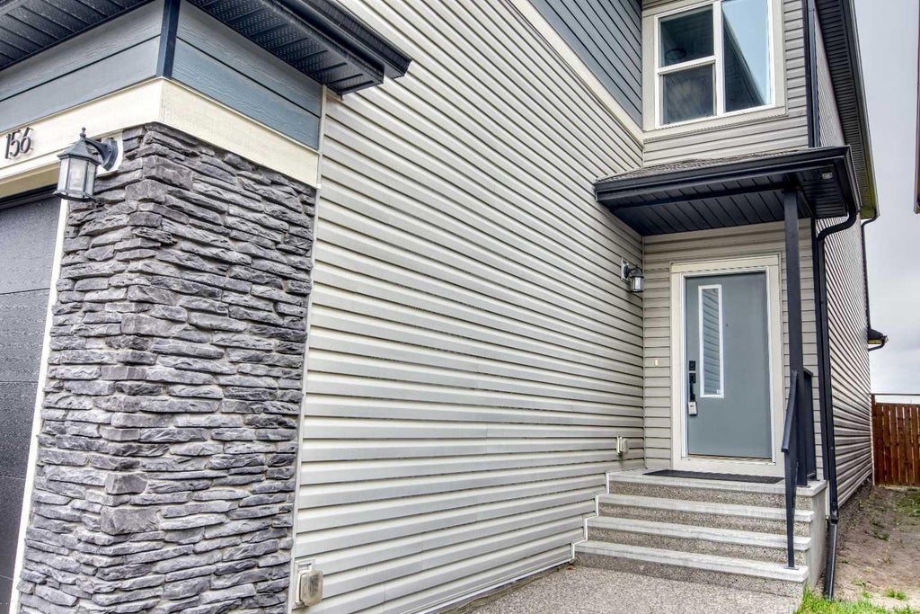 Photo of 156 Savanna Way NE, Calgary, AB T3J 0Z9 (MLS # A2351510)