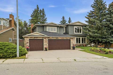 Photo of 1131 Edgemont Road NW, Calgary, AB T3A 2J7 (MLS # A2336821)