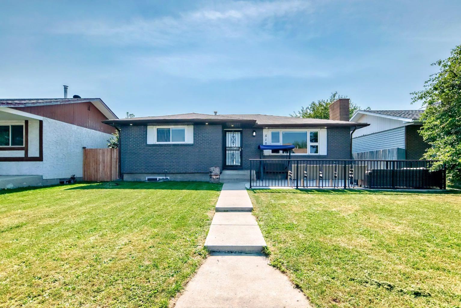 5107 Rundleview Road NE