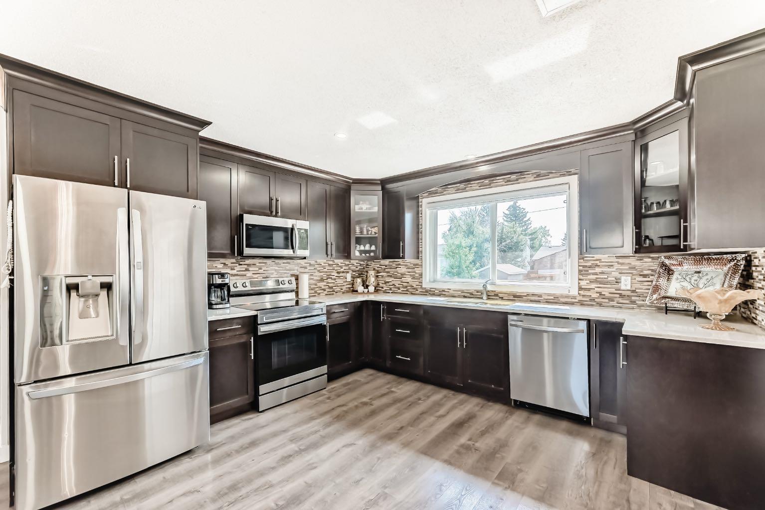 5107 Rundleview Road NE