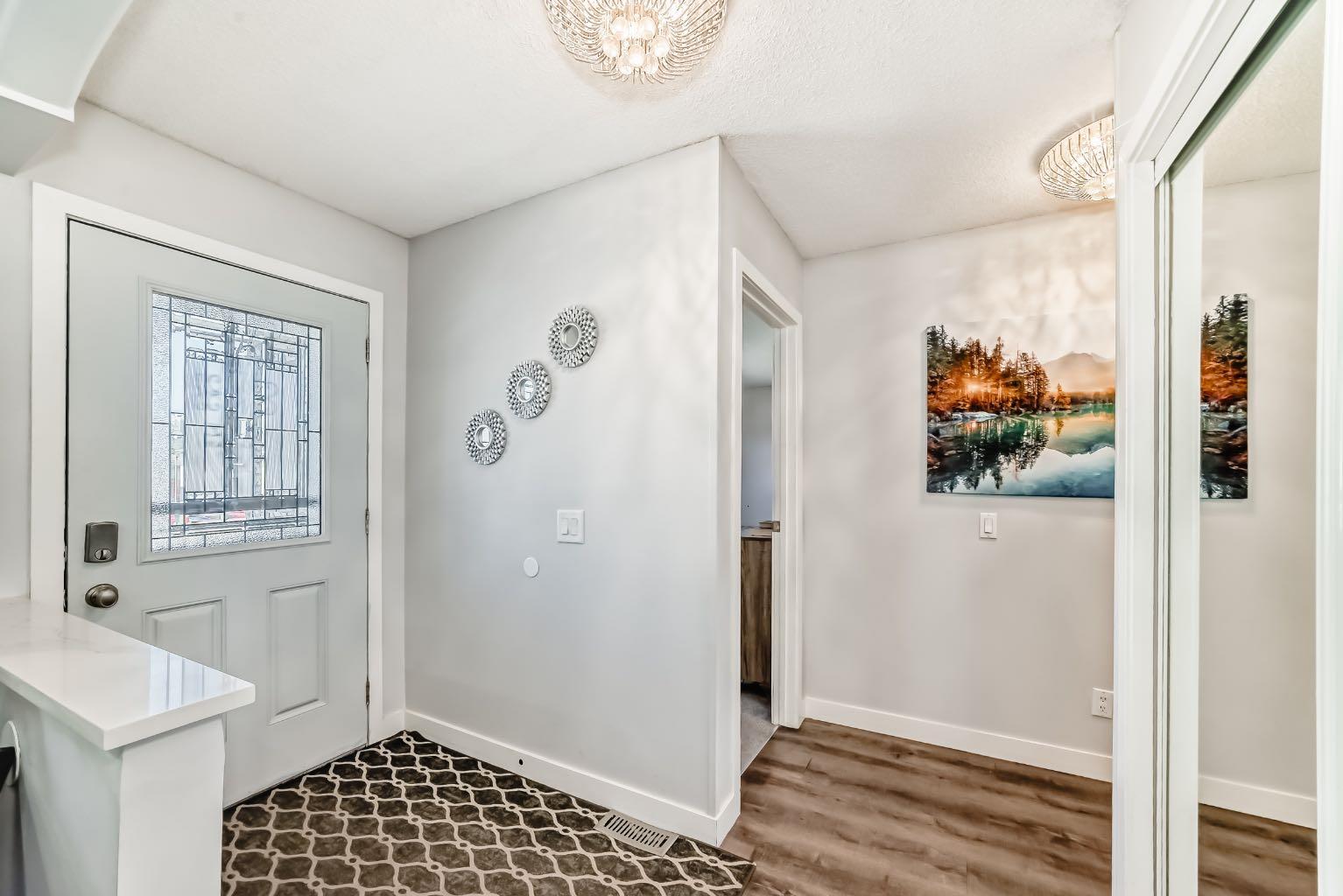 5107 Rundleview Road NE