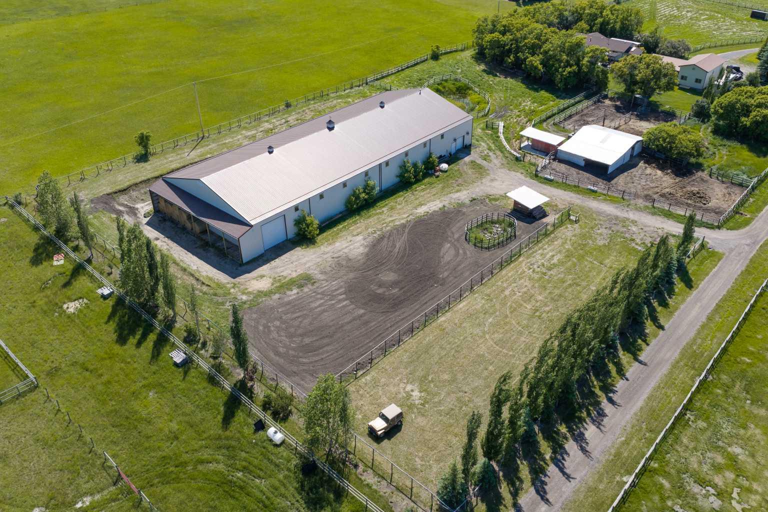 394048 Highway 783 100