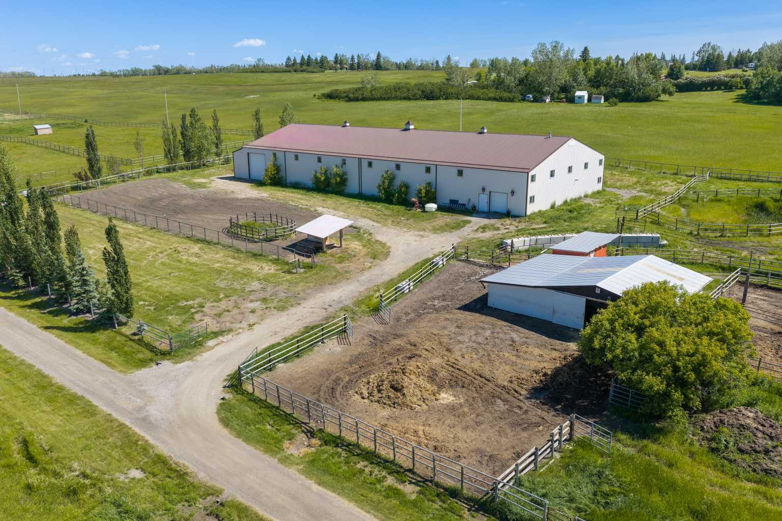394048 Highway 783 100