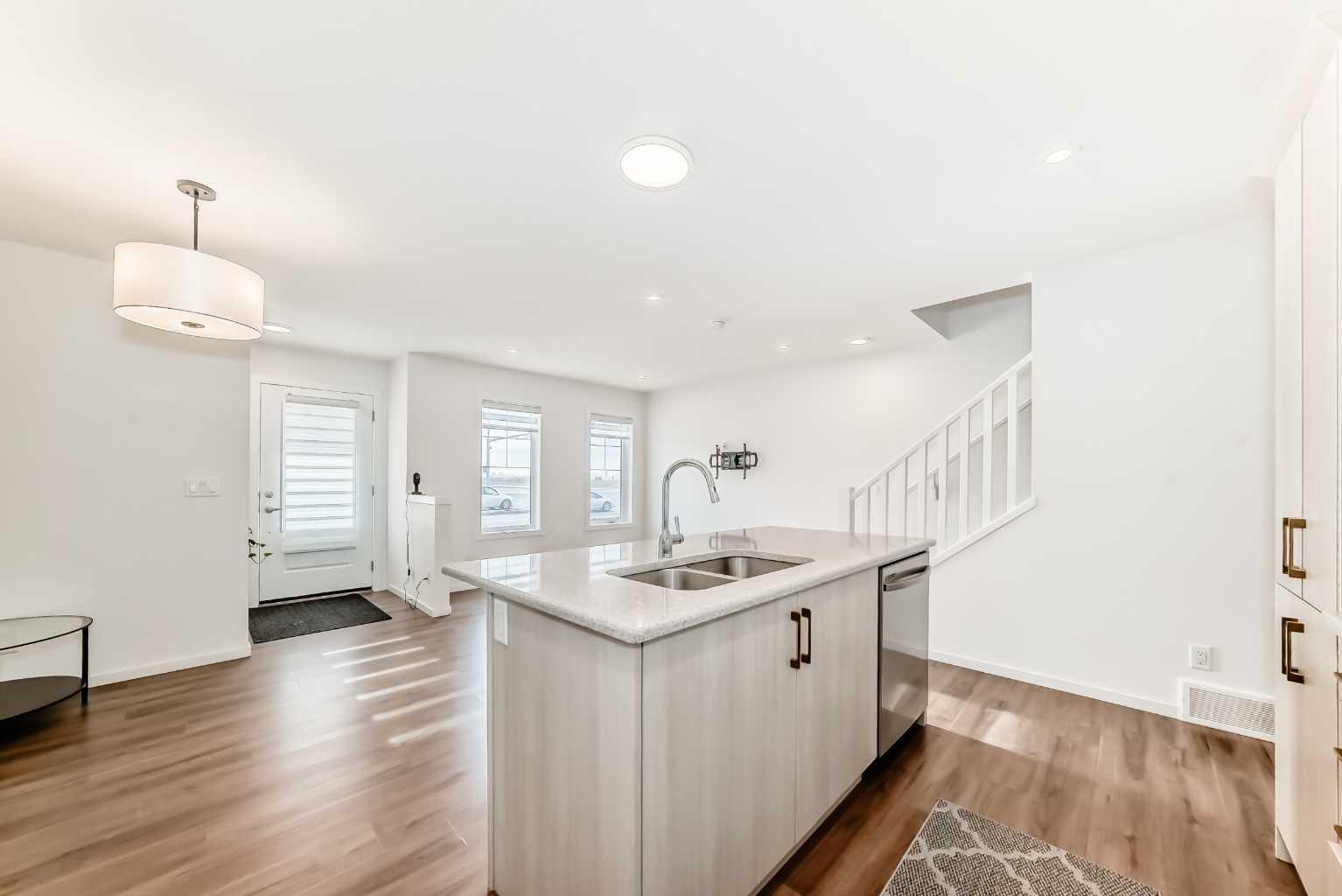 8 Cityscape Boulevard NE