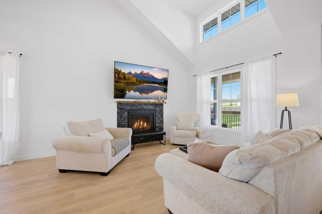 Photo of 45 Bruhn Bend, Rural Ponoka County, AB T0C 2J0 (MLS # A2346060)