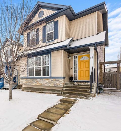 Photo of 41 Silverado Saddle Avenue SW, Calgary, AB T2X 0H8 (MLS # A2293229)