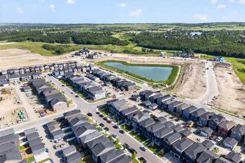 Photo of 97 Legacy Glen Place SE, Calgary, AB T2X 4T5 (MLS # A2334805)