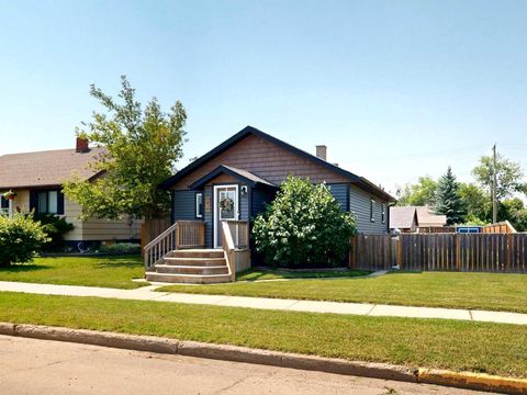 Photo of 4820 46 Street, Stettler, AB T0C 2L2 (MLS # A2330551)