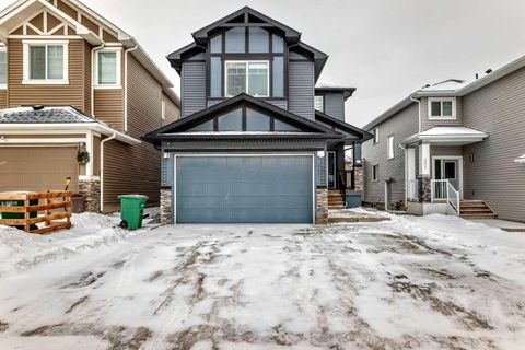 197 Baysprings Gardens SW Airdrie AB T4B 5C5