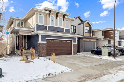 Photo of 548 Cranbrook Gardens SE, Calgary, AB T3M 3N5 (MLS # A2278756)