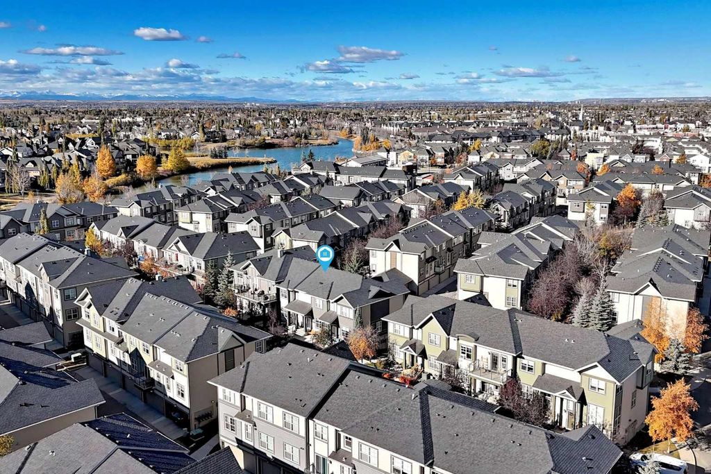 Photo of 1022 Mckenzie Towne Villas SE, Calgary, AB T2Z 1E4 (MLS # A2287264)