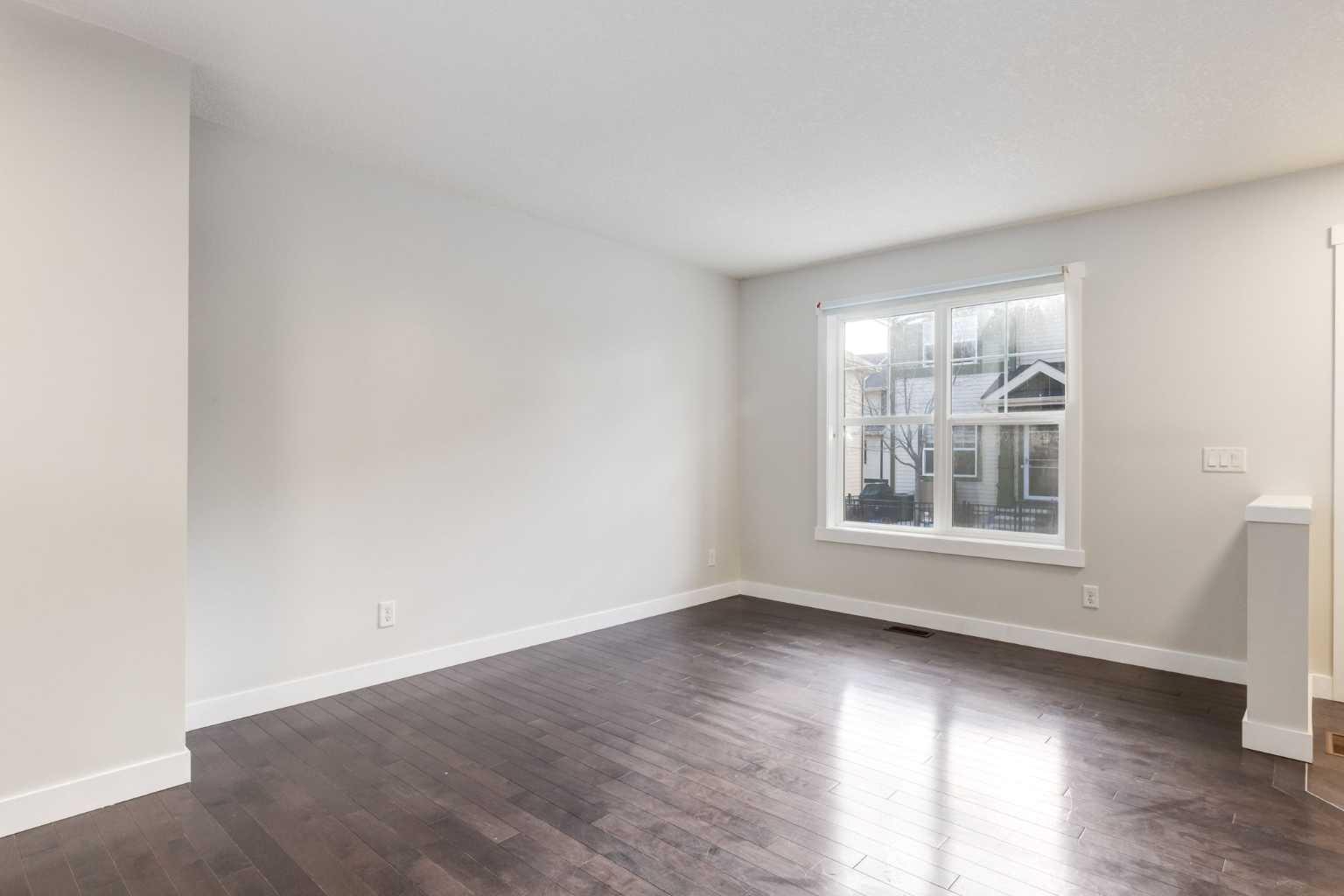 1022 Mckenzie Towne Villas SE