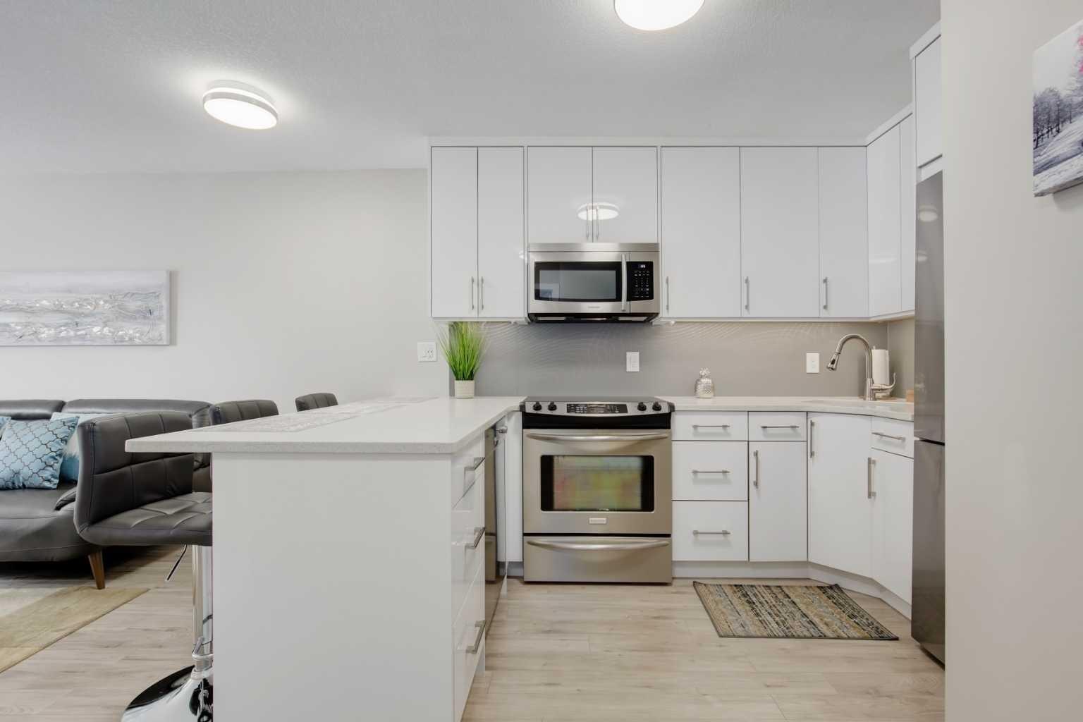 339 13 Avenue SW 207