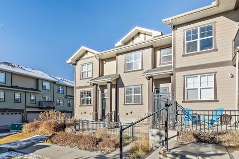 4 Evanscrest Gardens NW Calgary AB T3P 0S1