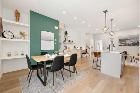 1313 20 Avenue NW Unit 4 Calgary AB T2M 1G4