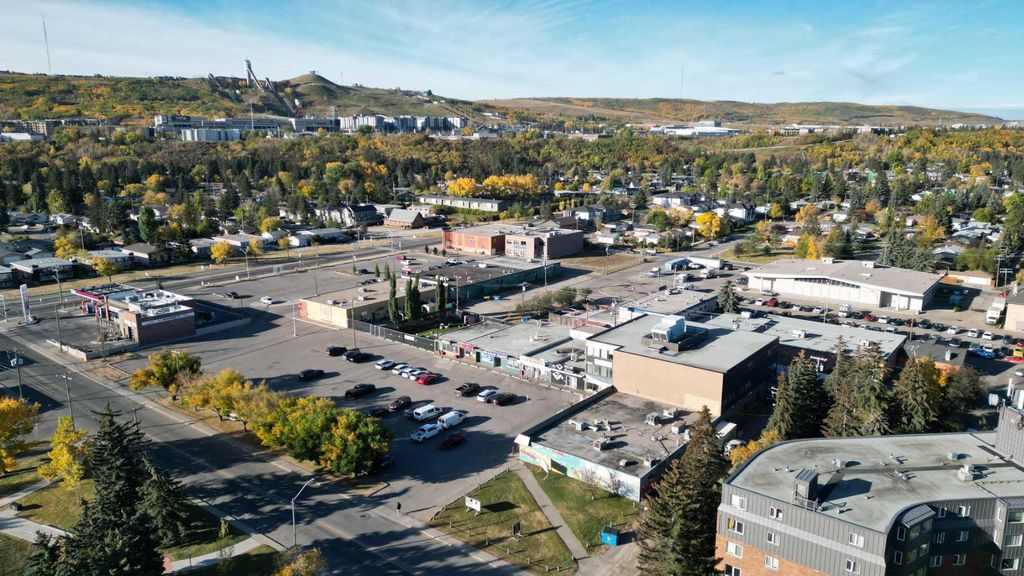 Photo of 68, 7930 Bowness Road NW #320, Calgary, AB T3B 0H3 (MLS # A2286147)