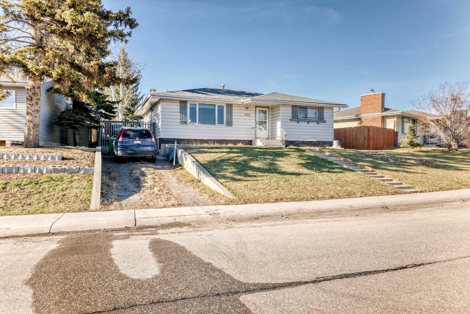 4424 Maryvale Drive NE