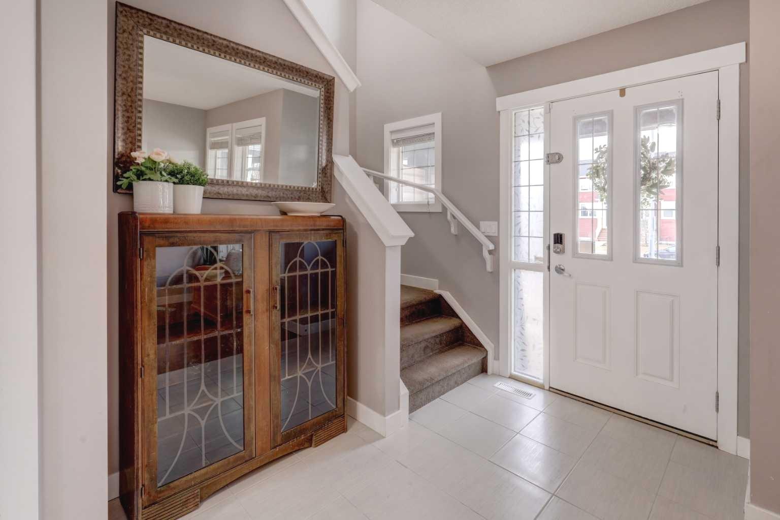 1206 Kings Heights Way SE