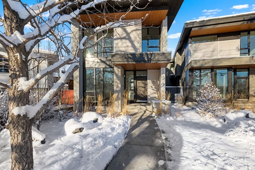 Photo of 3D Willow Crescent SW, Calgary, AB T3C 3B8 (MLS # A2261041)