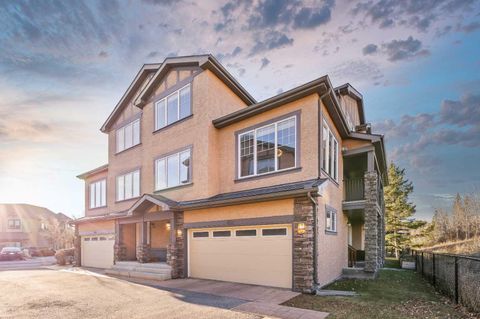 10 Discovery Ridge Hill SW 402 Calgary AB T3H 5X2