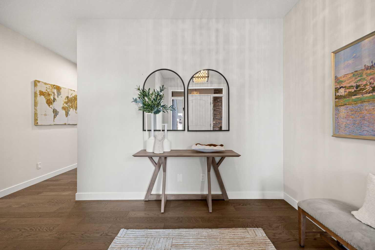 225 West Grove Way SW