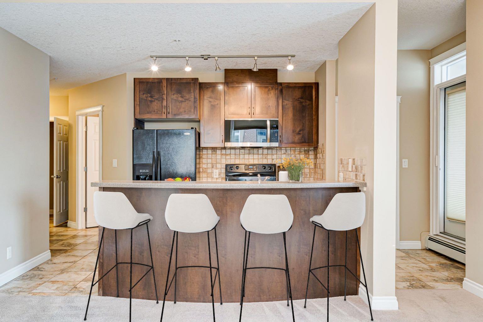 24 Hemlock Crescent SW 3306