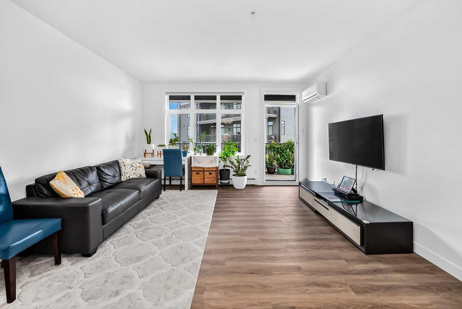 60 Sage Hill Walk NW 101