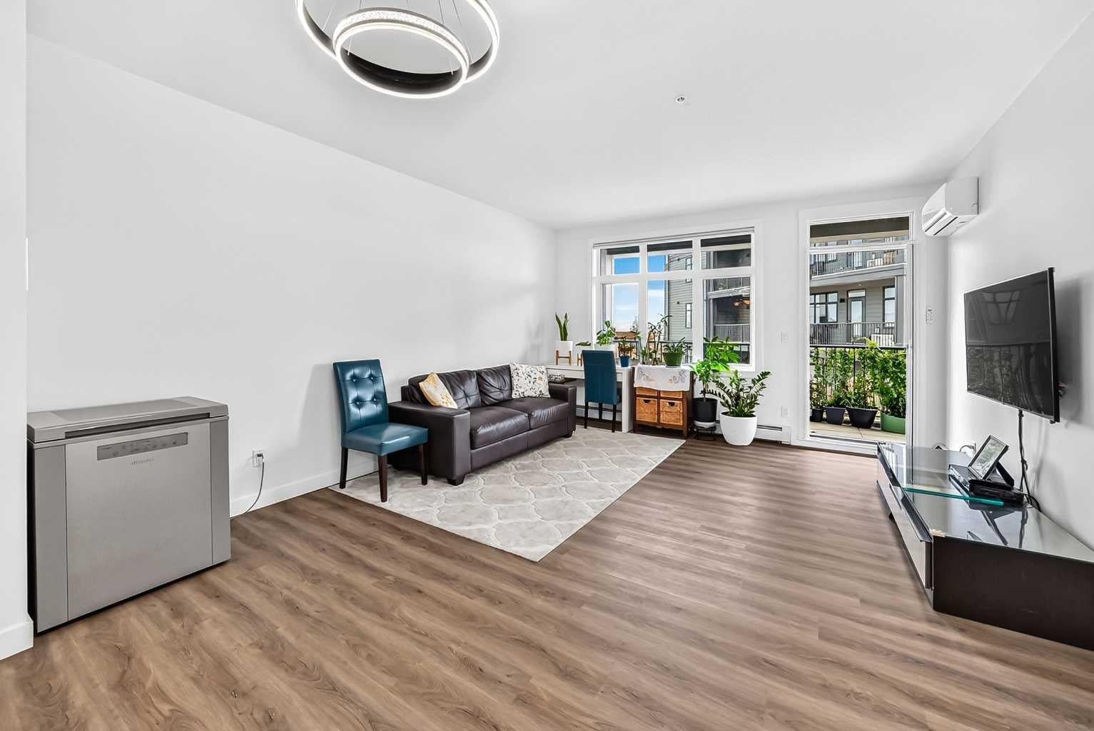 60 Sage Hill Walk NW 101