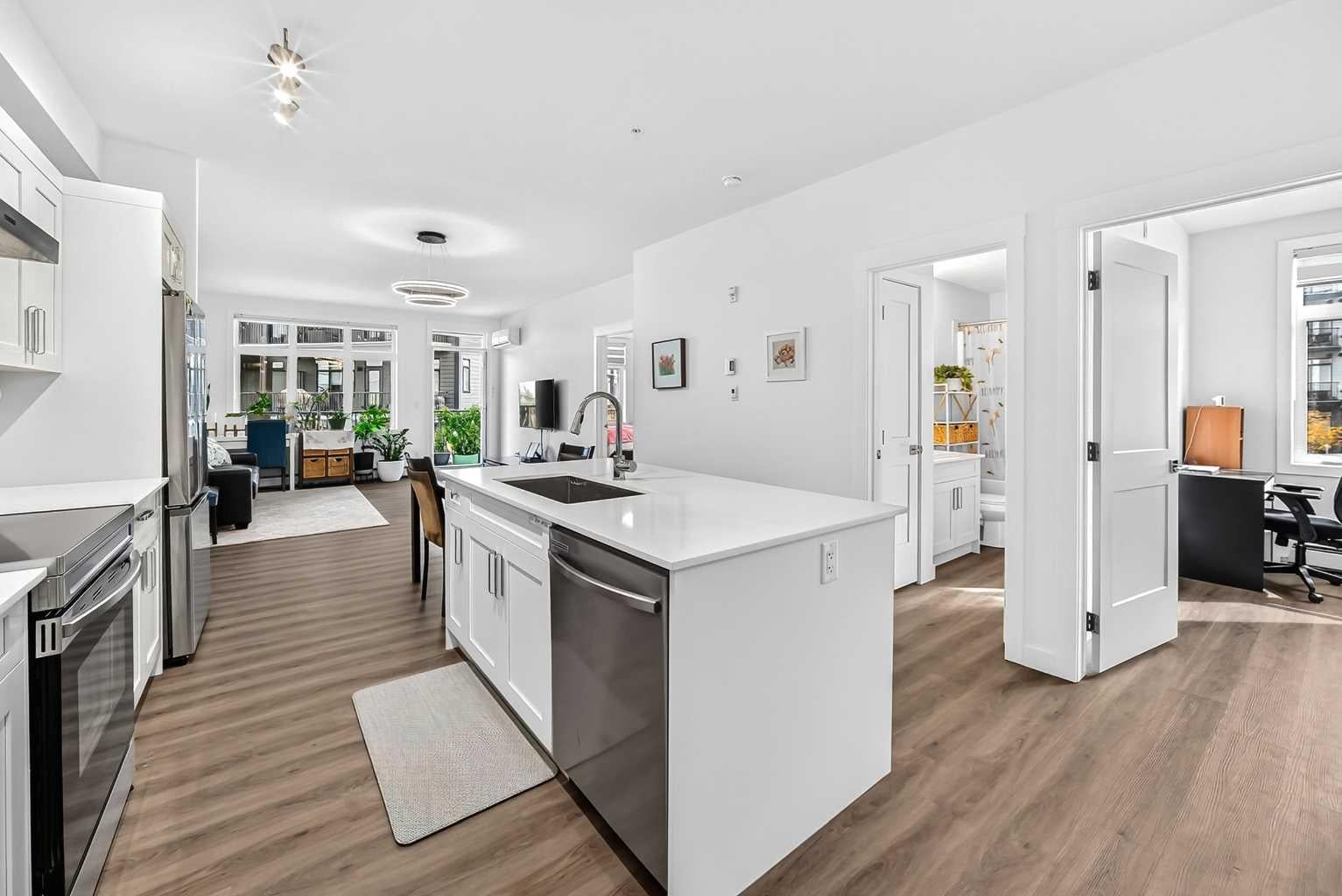 60 Sage Hill Walk NW 101