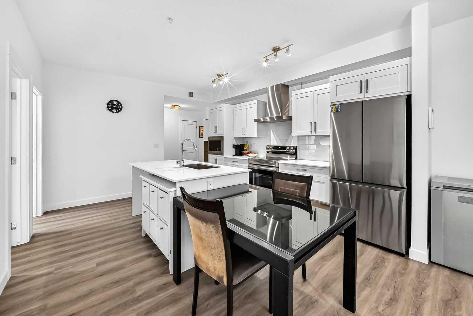 60 Sage Hill Walk NW 101