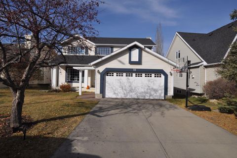 18 Westridge Crescent Okotoks AB T1S 1N3