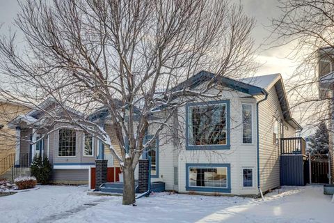 19 Somerside Manor SW Calgary AB T2Y 3G5