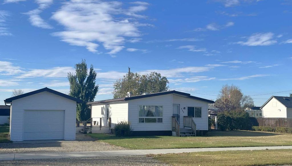 Photo of 117 3 Avenue, Cluny, AB T0J 0S0 (MLS # A2286767)