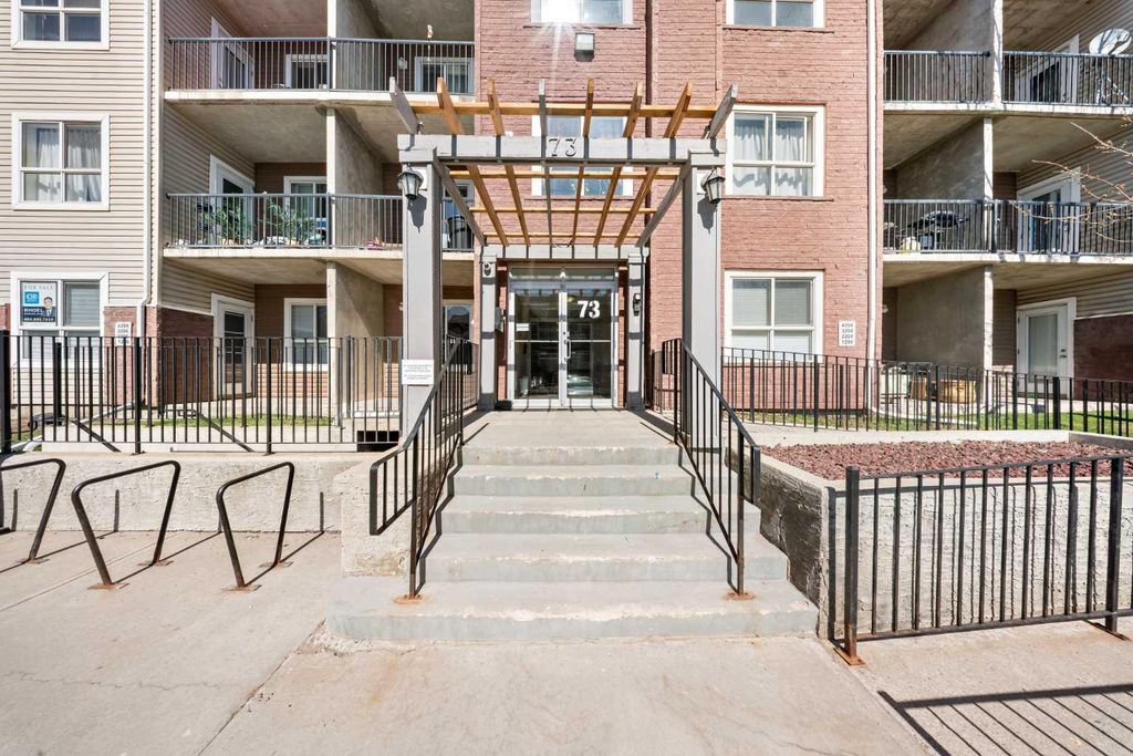Photo of 73 Erin Woods Court SE #3206, Calgary, AB T2B 3V2 (MLS # A2308406)
