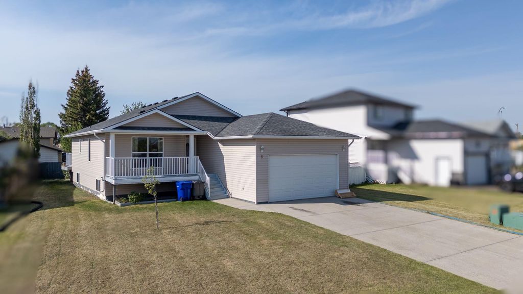 Photo of 6 Tamarack Road, Claresholm, AB T0L 0T0 (MLS # A2310541)