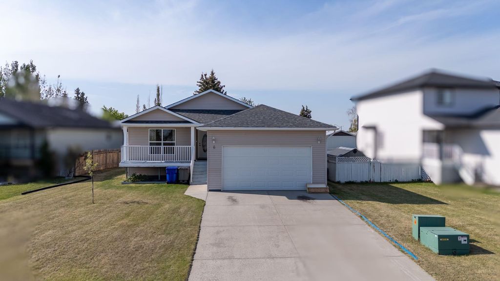 Photo of 6 Tamarack Road, Claresholm, AB T0L 0T0 (MLS # A2310541)