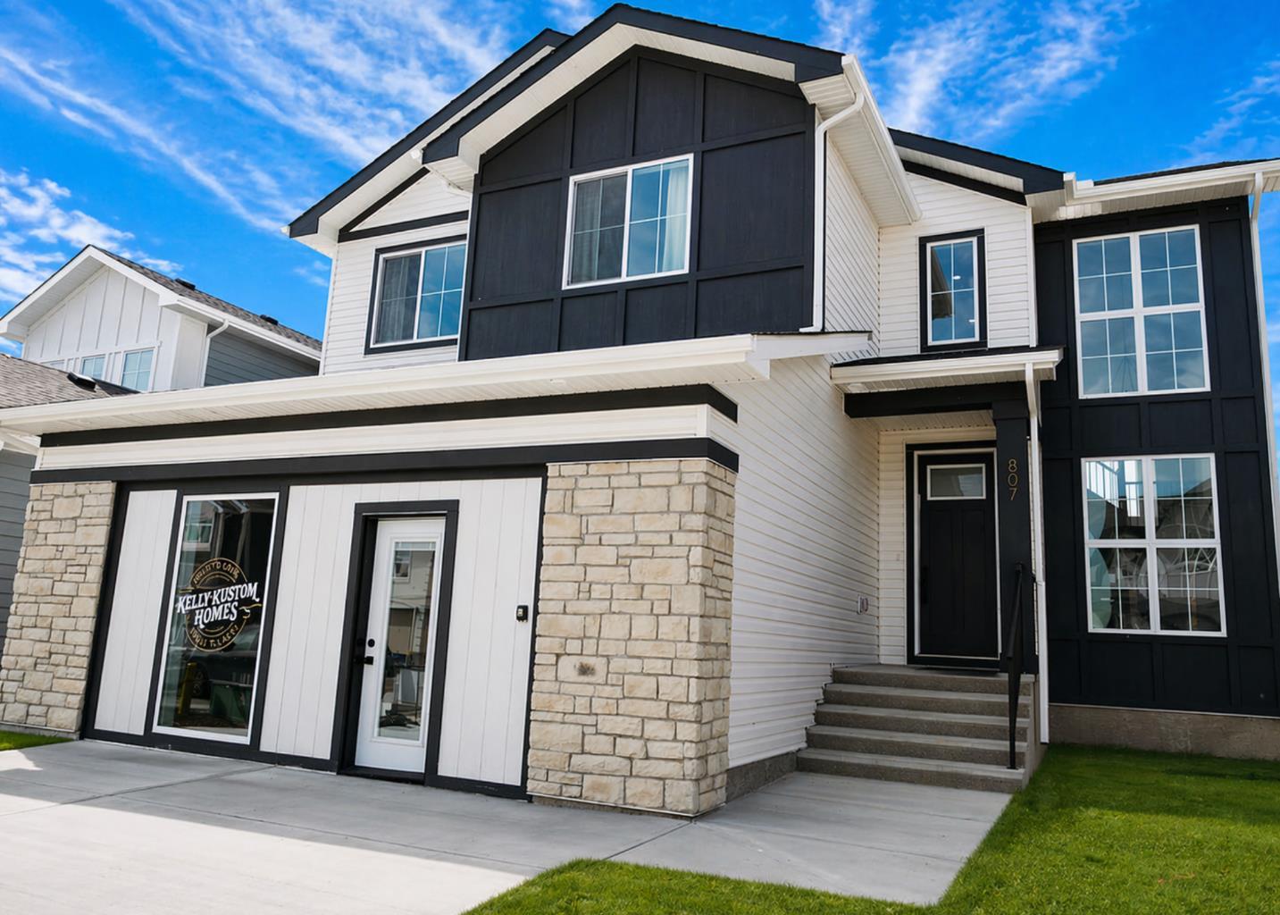 807 Lakewood Circle