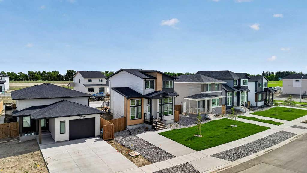 Photo of 2533 16 Avenue, Coaldale, AB T1M 0G7 (MLS # A2337450)