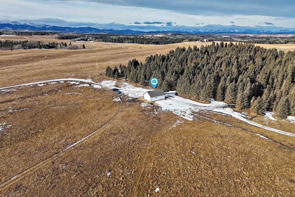 Photo of 44022 Township Road 242, Rural Rocky View County, AB T3Z 0V8 (MLS # A2282361)