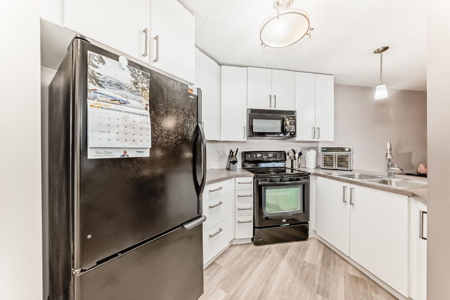 25 Richard Place SW 318