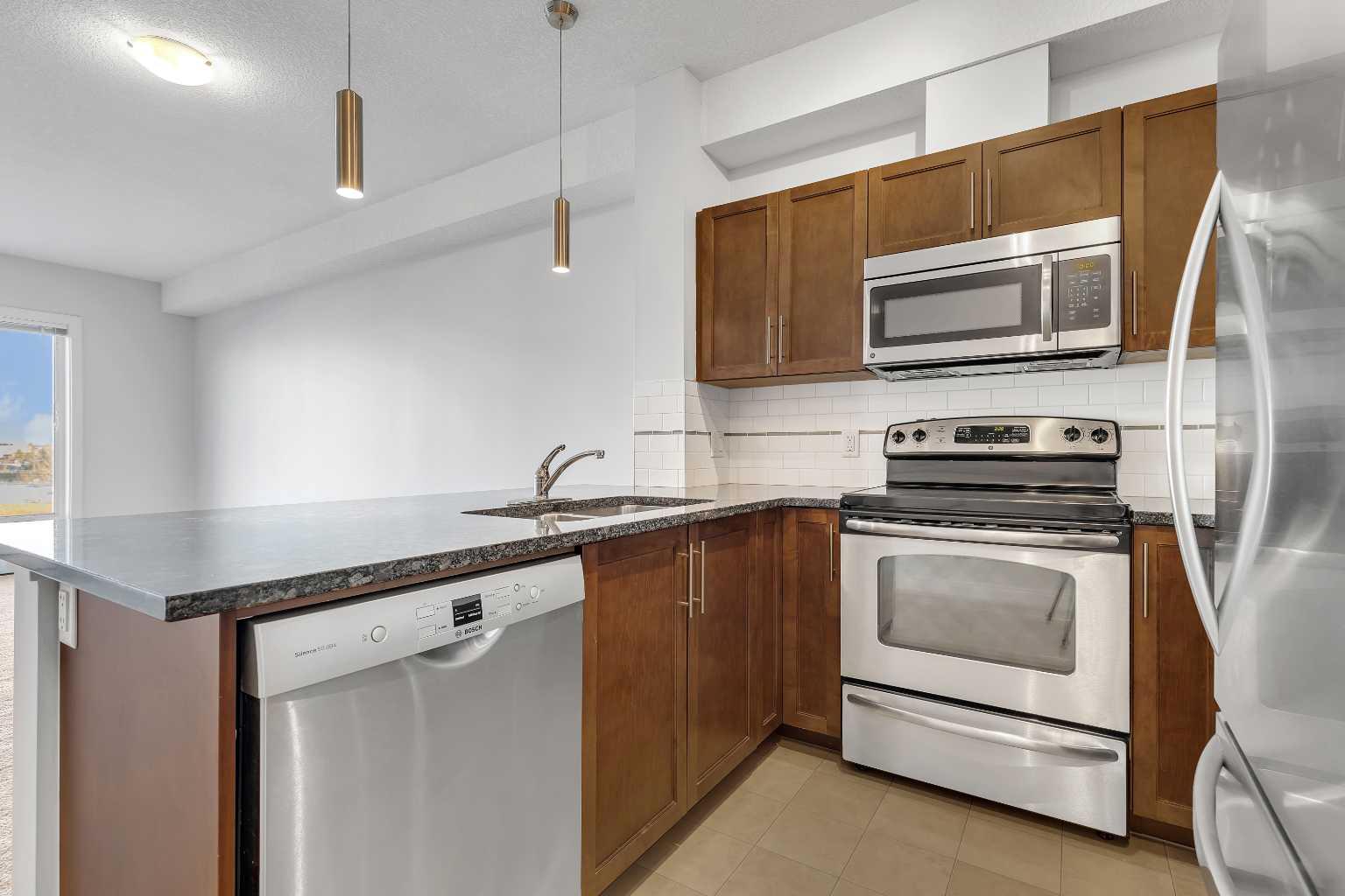 604 East Lake Boulevard 2416