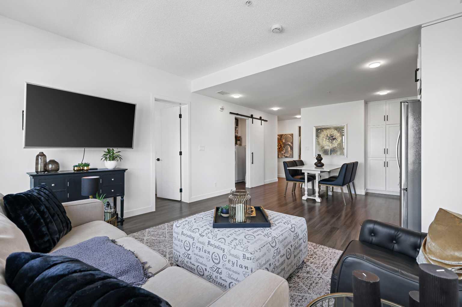 350 Livingston Common NE 1215