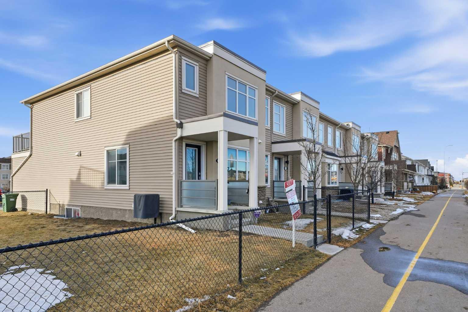 67 Cityscape Gate NE